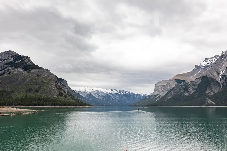 Lake Minnewanka, Banff