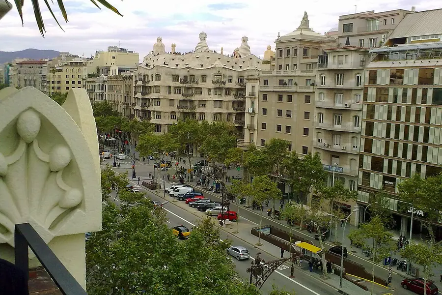 Casa Batlló or Casa Milà, Barcelona
