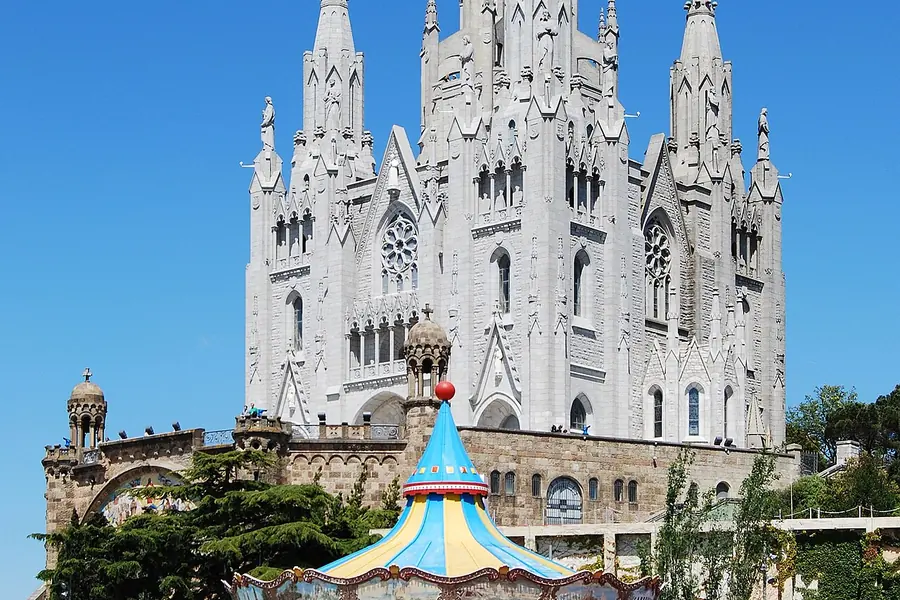 Tibidabo Amusement Park + Temple Expiatori del Sagrat Cor, Barcelona