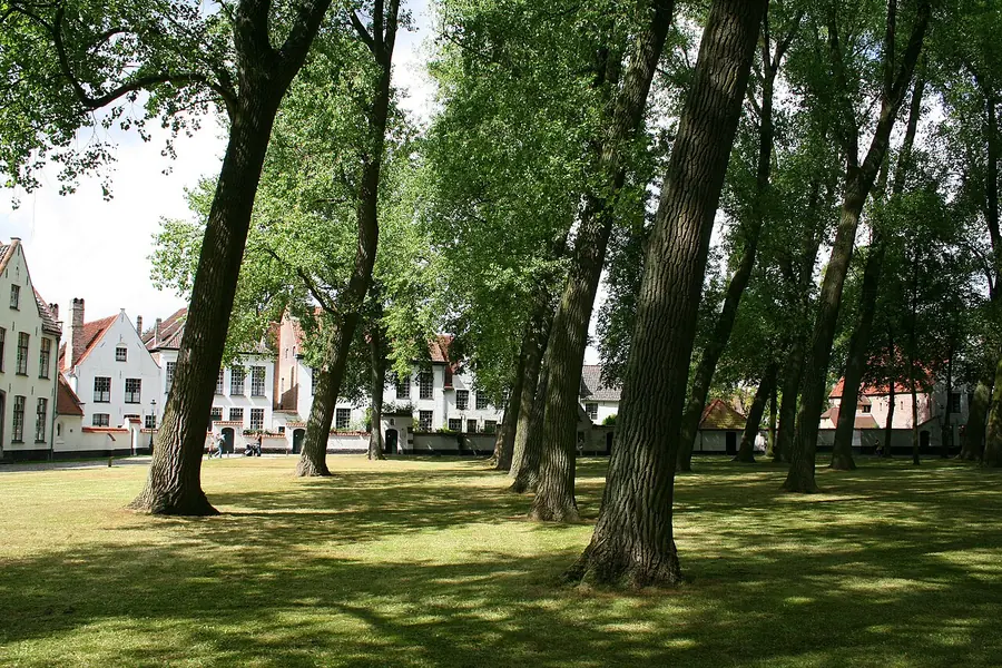 Begijnhof, Bruges