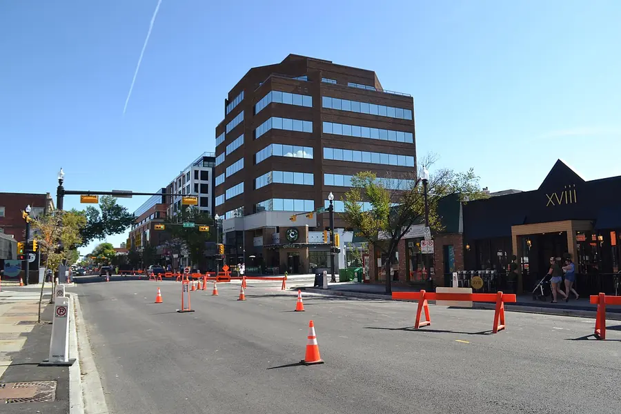 17th Avenue, Calgary