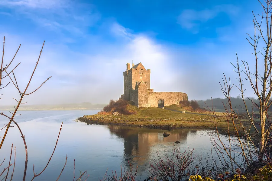 Dunguaire Castle & Kinvara, Galway