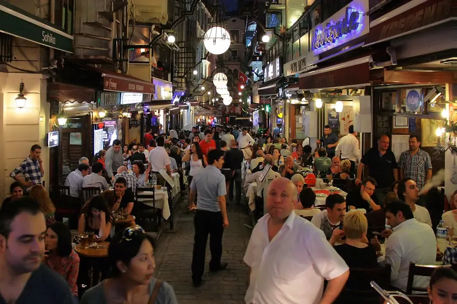Nevizade Sokak, Istanbul