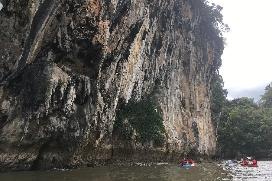 Ao Thalane Kayaking, Krabi