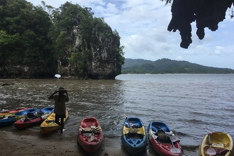 Ao Thalane Kayaking, Krabi