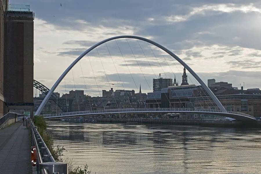 Gateshead Millennium Bridge, Newcastle