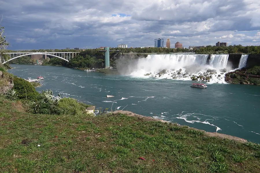 Niagara Parkway recreational trail, Niagara Falls