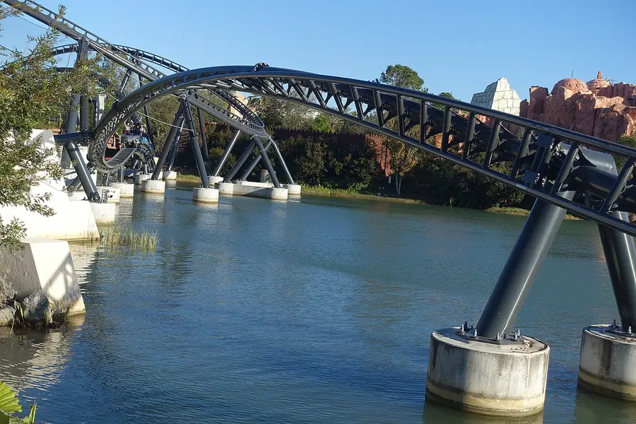 Jurassic World VelociCoaster, Orlando