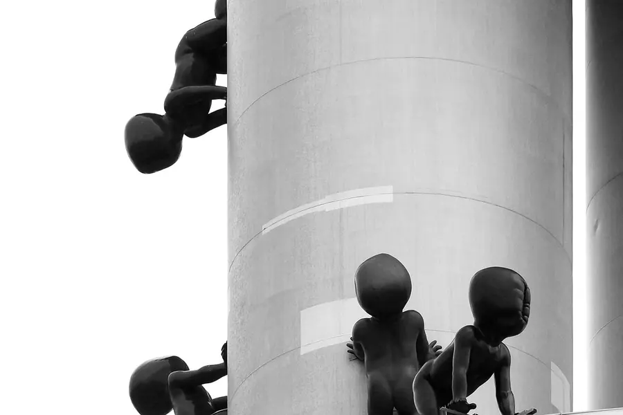 Žižkov Television Tower + David Cerny Babies, Prague