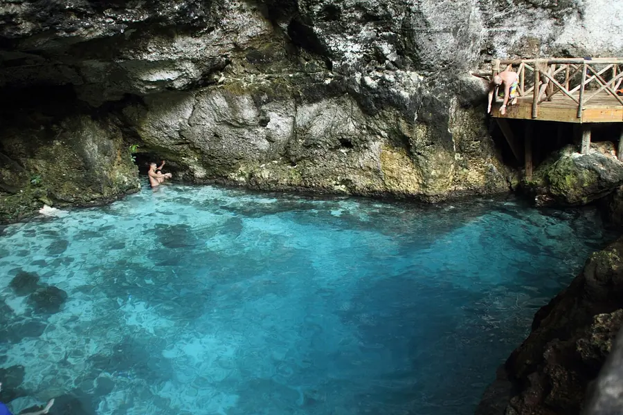 Hoyo Azul Cenote, Punta Cana
