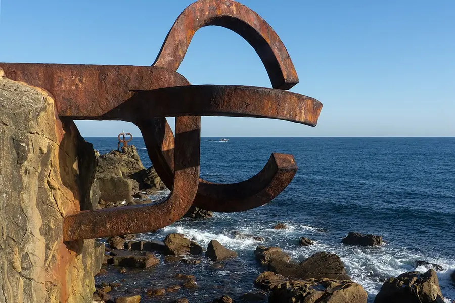 Peine del Viento, San Sebastian