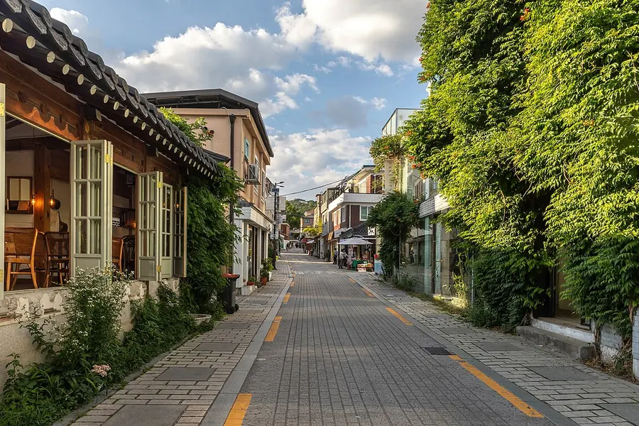 Bukchon Hanok Village, Seoul