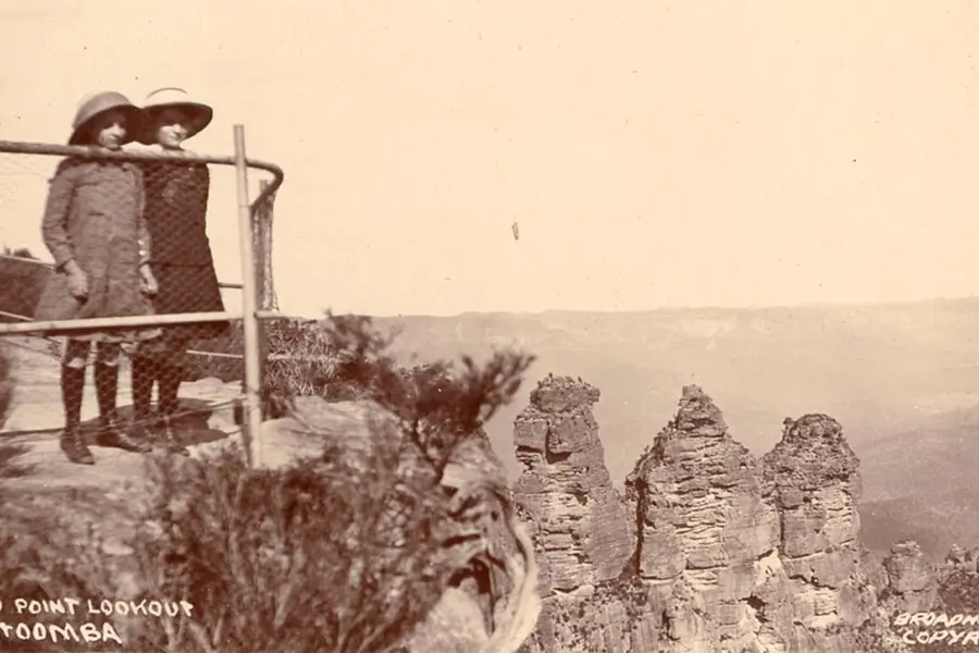 Three Sisters Lookout, Echo Point, Sydney